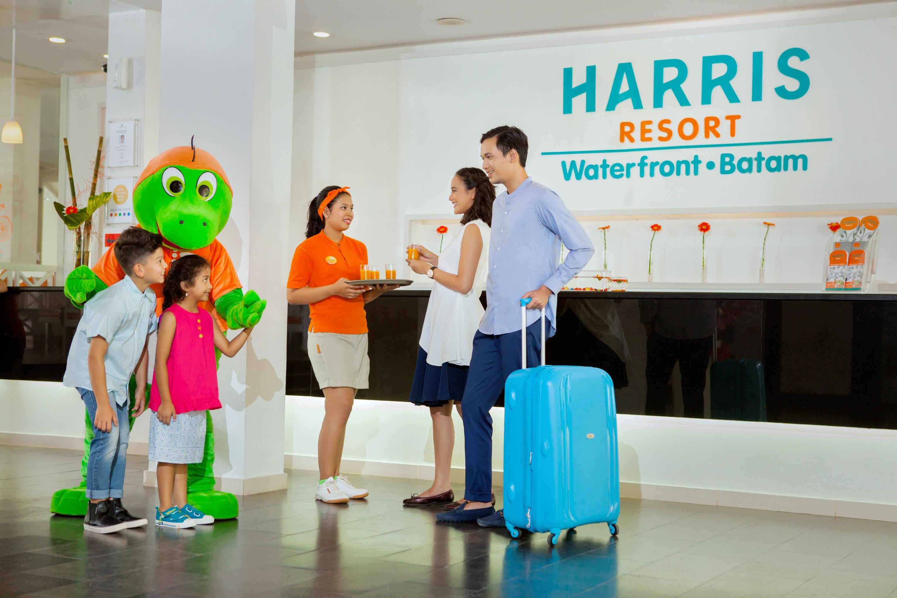 Harris Resort Batam Waterfront Sekupang Екстериор снимка